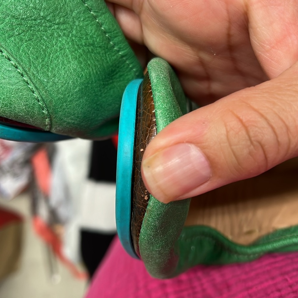 Tieks green leather shoes 8 - Picture 7 of 8